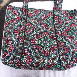 Listing for ker3751 Vera Bradley Medallion tote